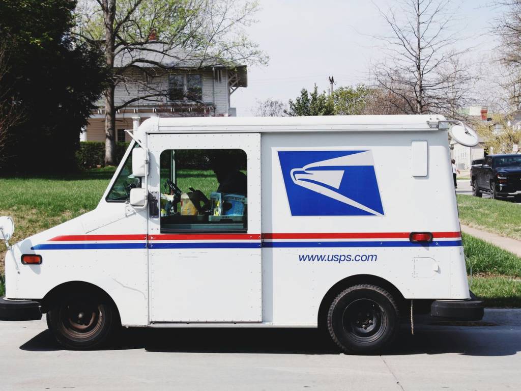 Sunday Mail Mystery Solved: Here's When USPS Actually Delivers