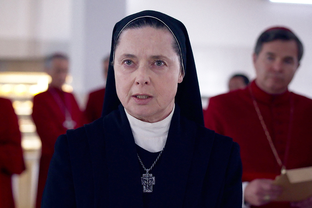 CONCLAVE (2024) Isabella Rossellini stars as Sister Agnes in director Edward Berger's CONCLAVE, a Focus Features release. Credit: Courtesy of Focus Features. © 2024 All Rights Reserved.