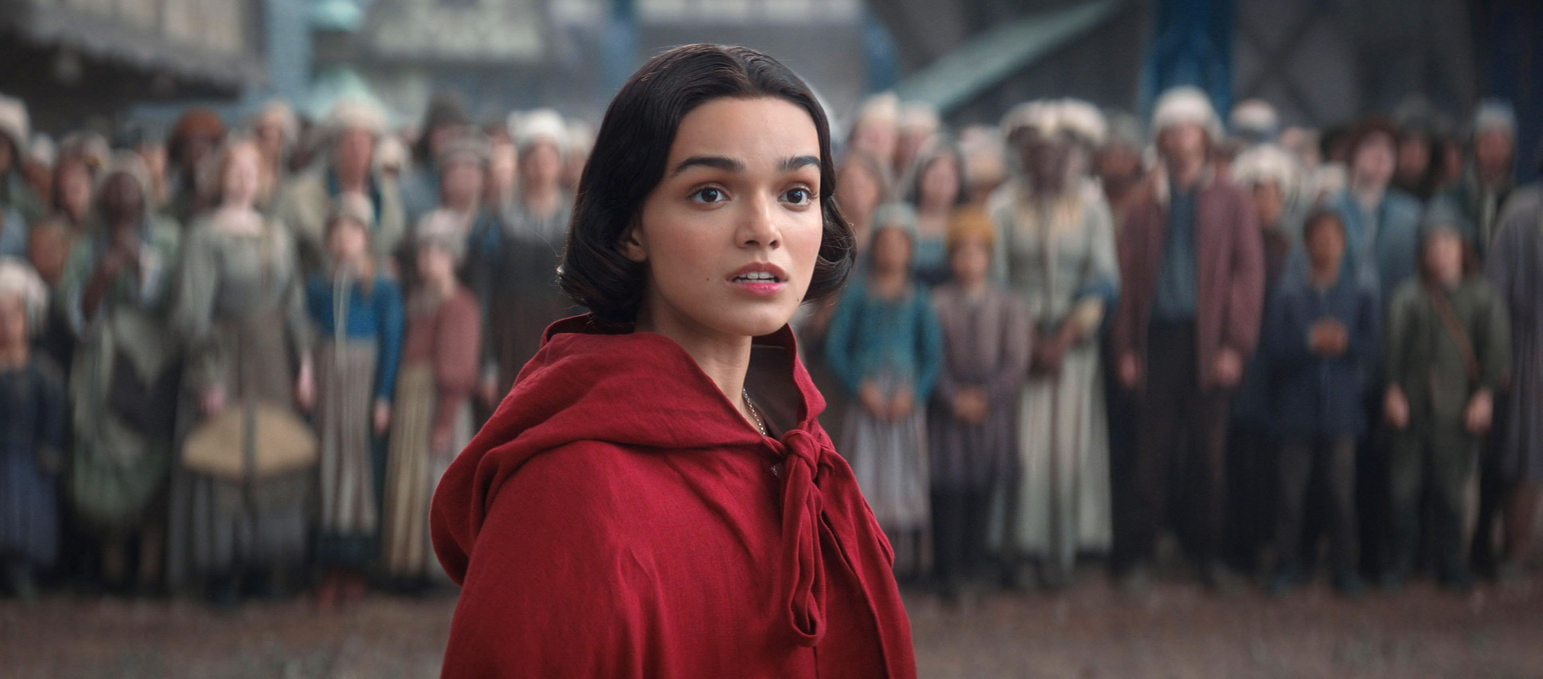 SNOW WHITE, Rachel Zegler as Snow White, 2025. © Walt Disney Studios Motion Pictures / Courtesy Everett Collection