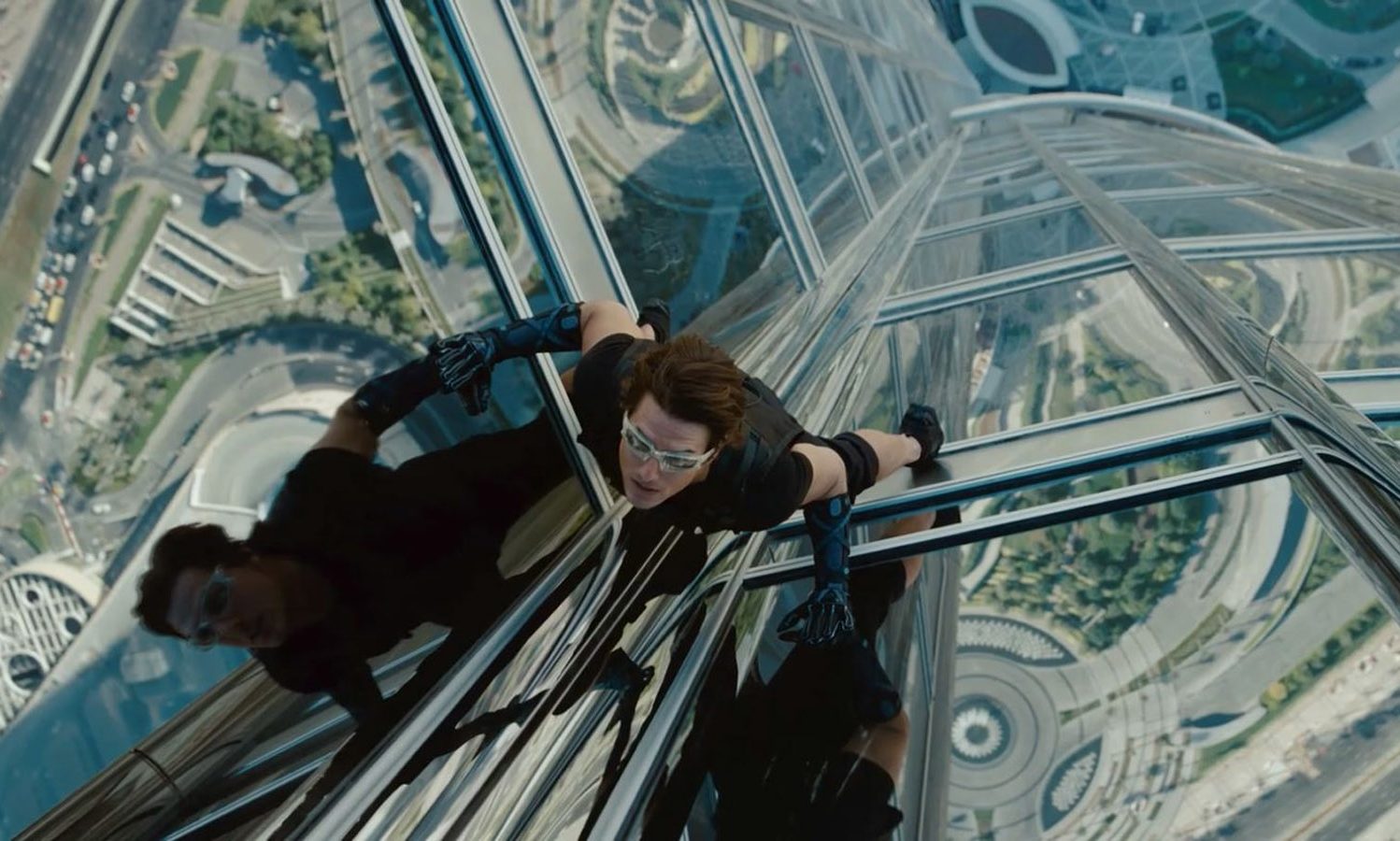 MISSION: IMPOSSIBLE - GHOST PROTOCOL, Tom Cruise, 2011. ph: David James/©Paramount Pictures/Courtesy Everett Collection