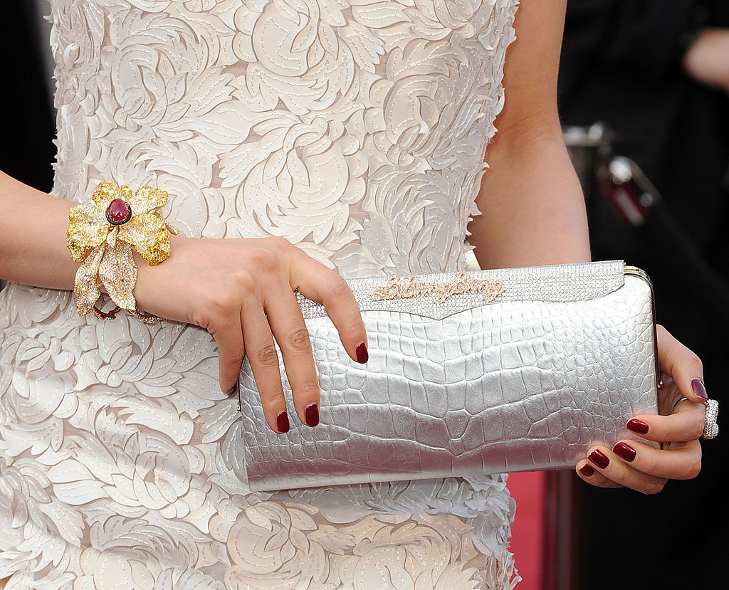 most expensive purses in the world, HOLLYWOOD, CA - FEBRUARY 26:  Li Bingbing arrives at the 84th Annual Academy Awards at Grauman's Chinese Theatre on February 26, 2012 in Hollywood, California.  (Photo by Steve Granitz/WireImage)