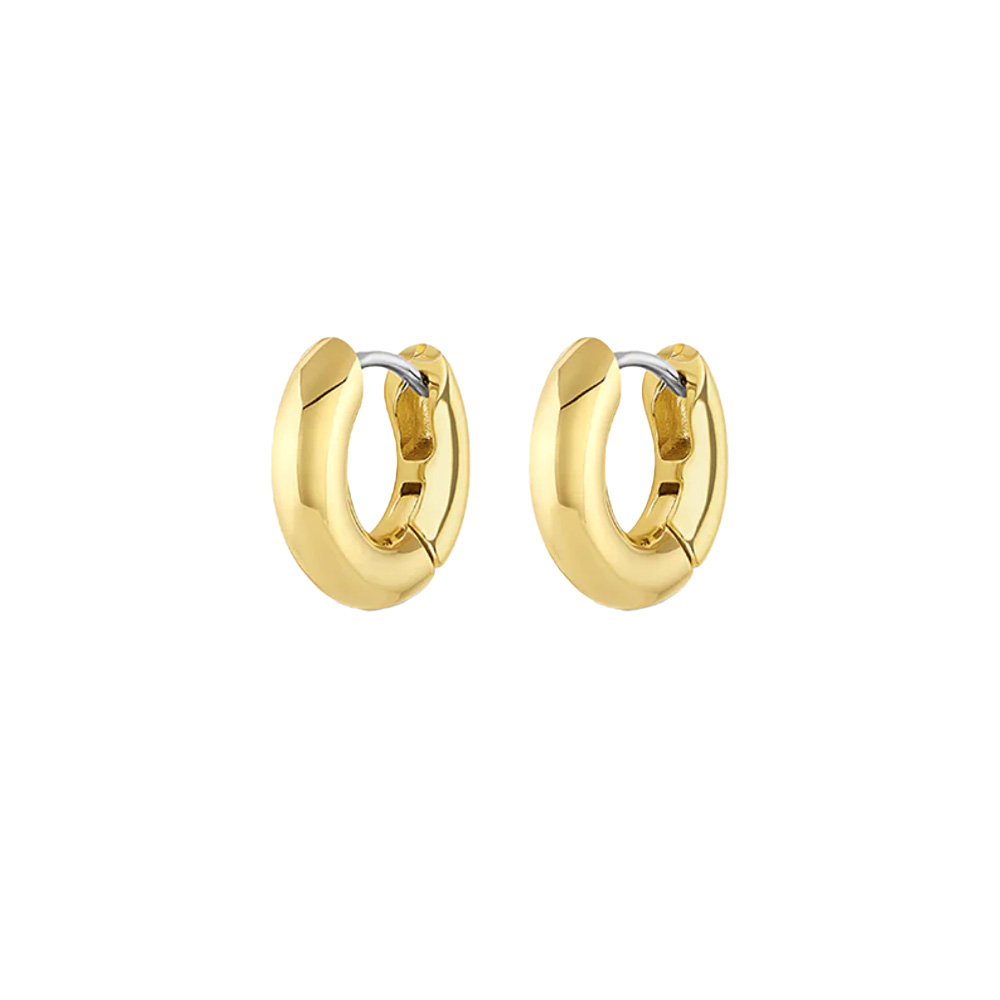 Best Huggie Earrings 2025: Jewelry Designer–Recommended Styles to Shop