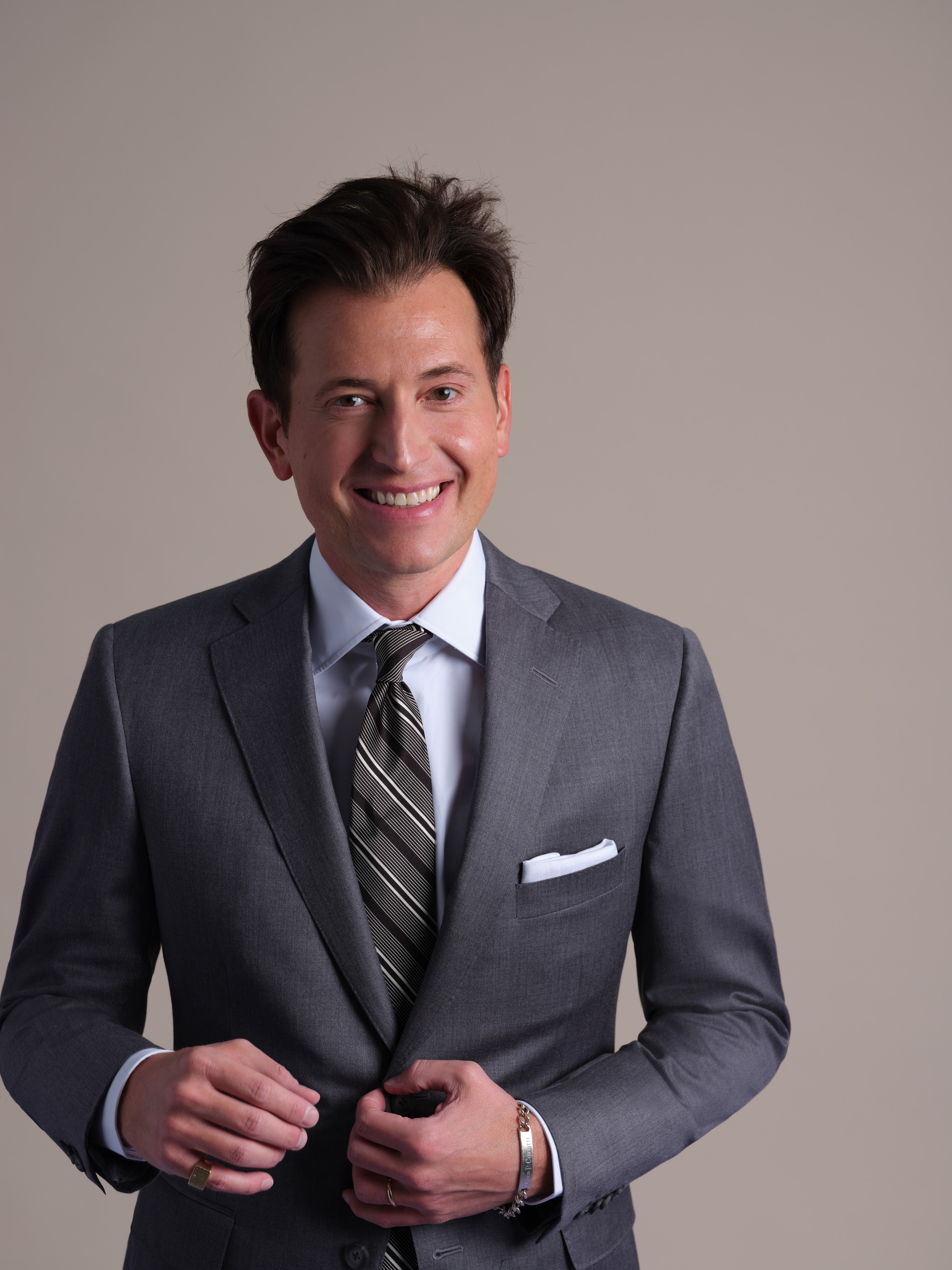 Jazz singer Peter Cincotti in a Paul Stuart suit.