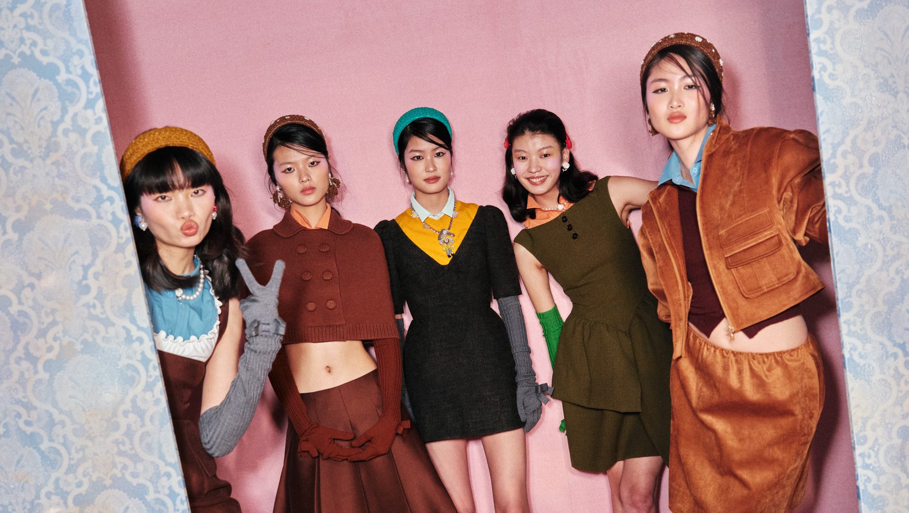 Models dressed in Shushu/Tong fall 2025