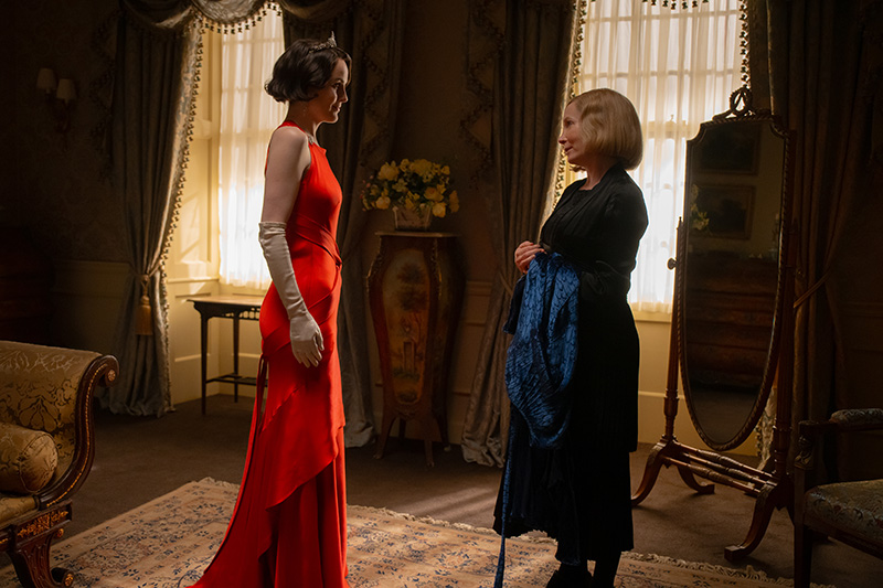 4226_D010_00033_R
Michelle Dockery stars as Lady Mary and Joanne Froggatt as Anna Bates in DOWNTON ABBEY: The Grand Finale, a Focus Features release.
Credit: Rory Mulvey / © 2025 FOCUS FEATURES LLC