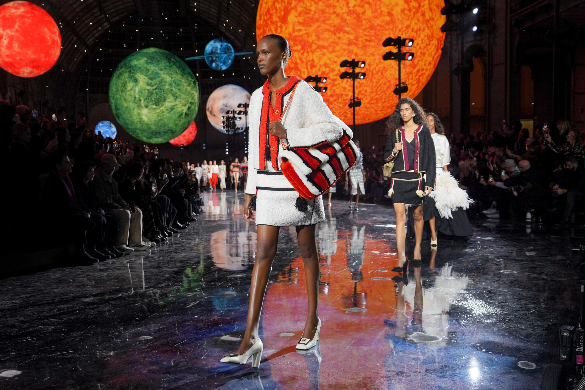 Model on the runway at the Chanel fashion show as part of Spring/Summer 2026 Paris Fashion Week held at Grand Palais on October 06, 2025 in Paris, France.