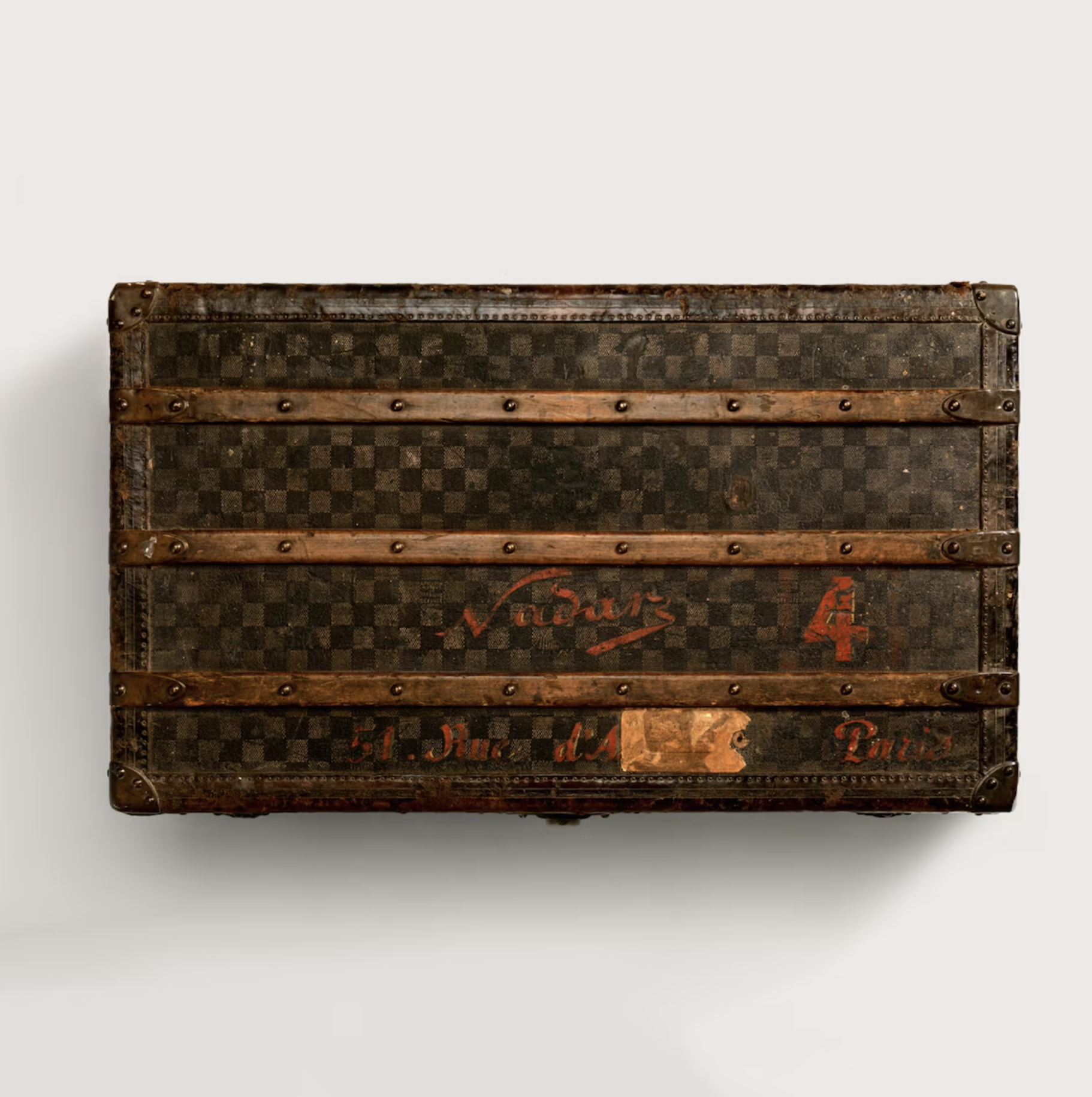 photo of Louis Vuitton original cabin trunk in Damier canvas, from the year 1890