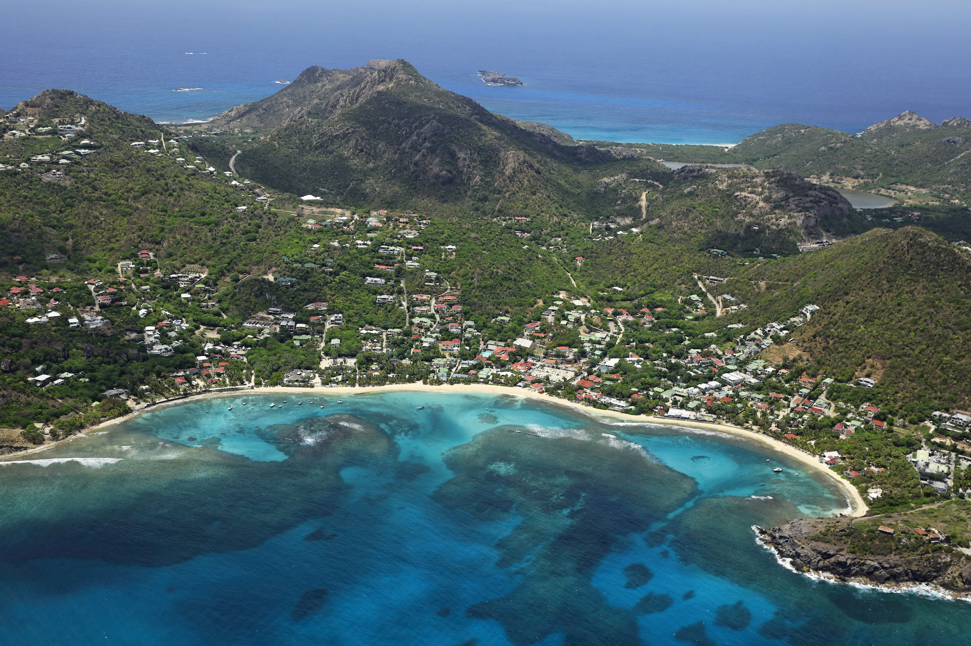 Caribbean, Saint Barthelemy Island (St. Barths or St. Barts): Anse de Lorient cove. Reproduction in nautical magazines, nautical guides or nautical websites is prohibited. (Photo by: Hedelin F/Andia/Universal Images Group via Getty Images)