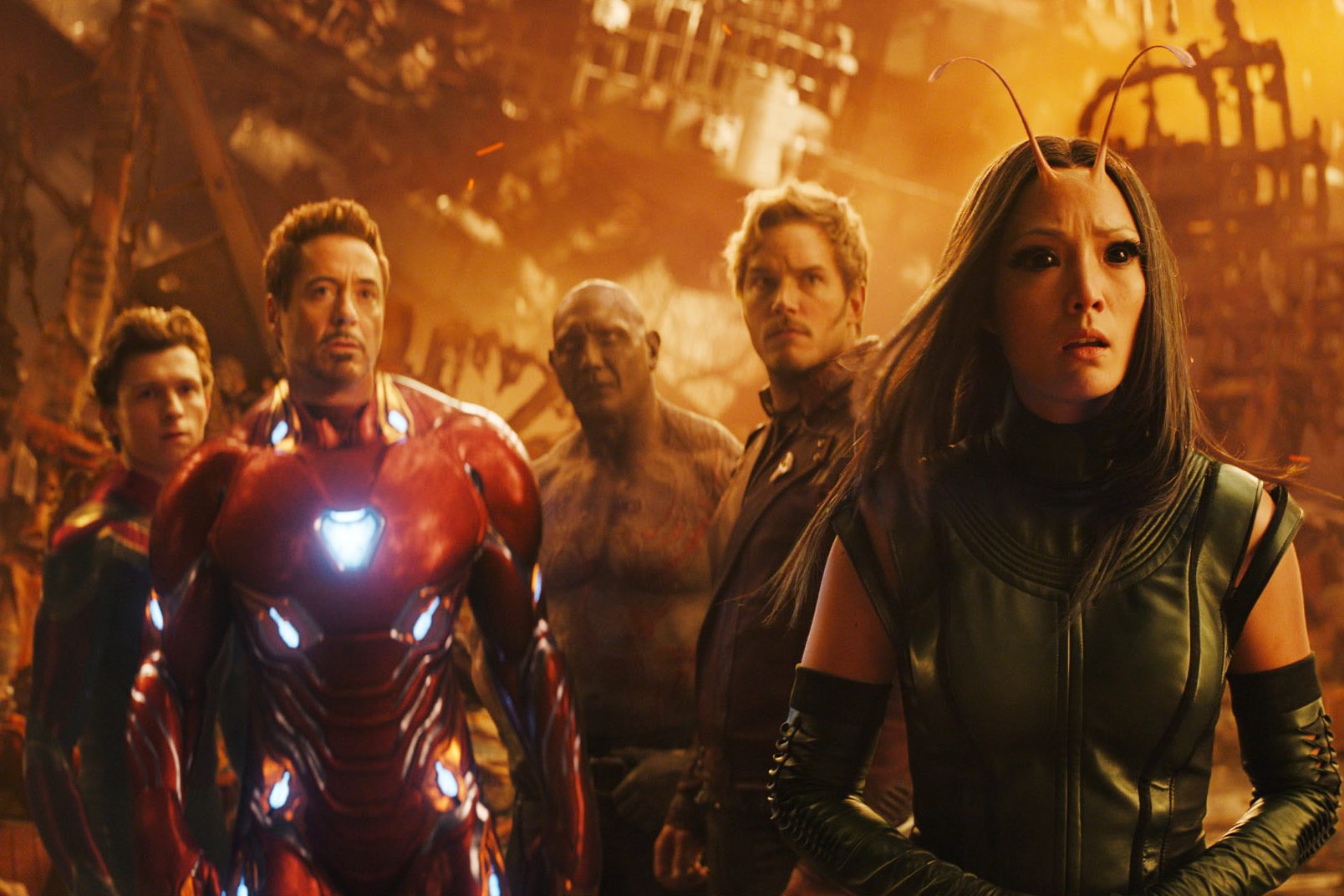 AVENGERS: INFINITY WAR, from left: Tom Holland as Spider-Man, Robert Downey Jr. as Iron Man, Dave Bautista as Drax, Chris Pratt as Peter Quill, Pom Klementieff as Mantis, 2018. © Marvel/ © Walt Disney Studios Motion Pictures /Courtesy Everett Collection