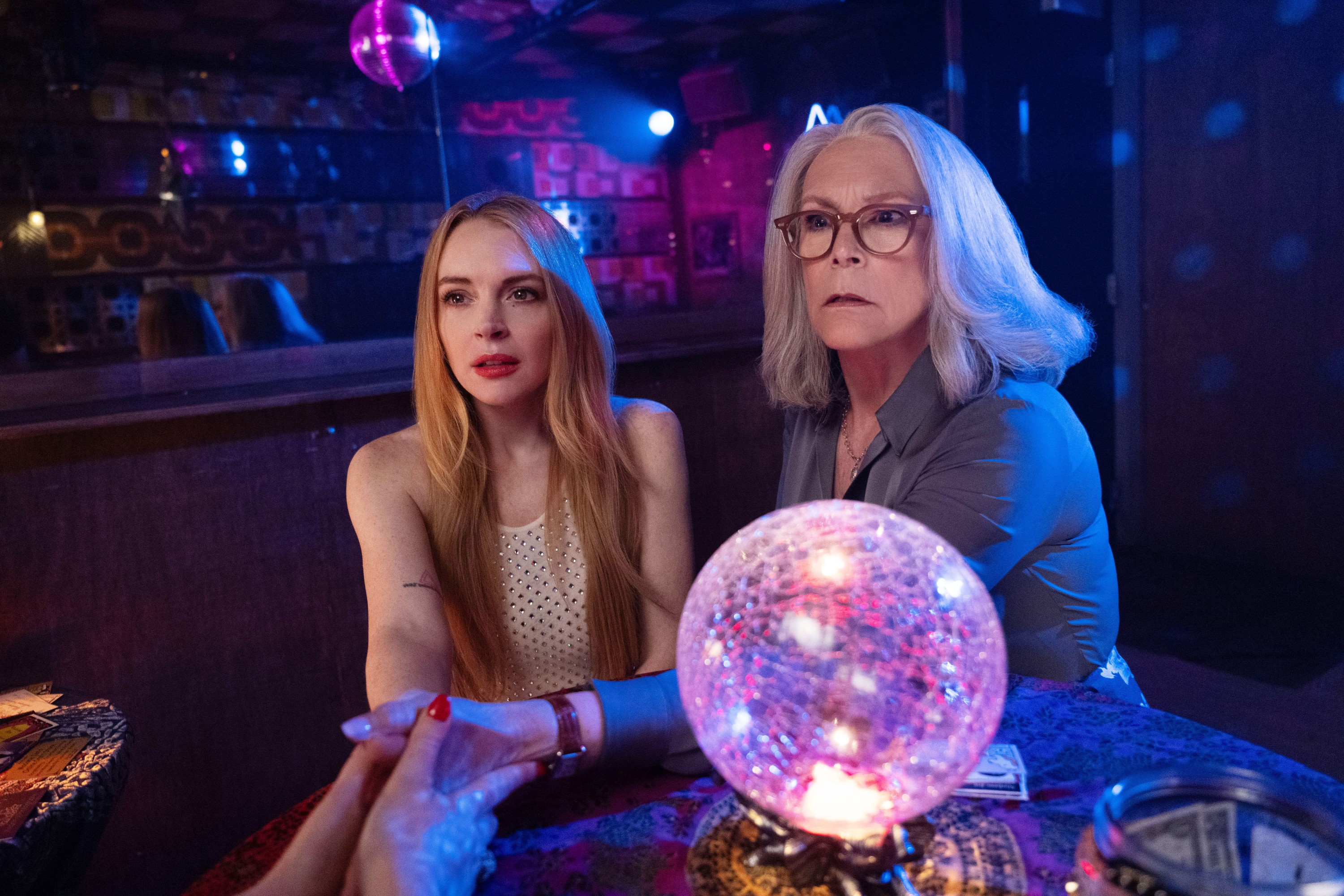 FREAKIER FRIDAY, from left: Lindsay Lohan, Jamie Lee Curtis, 2025. ph: Glen Wilson / © Walt Disney Studios Motion Pictures /Courtesy Everett Collection