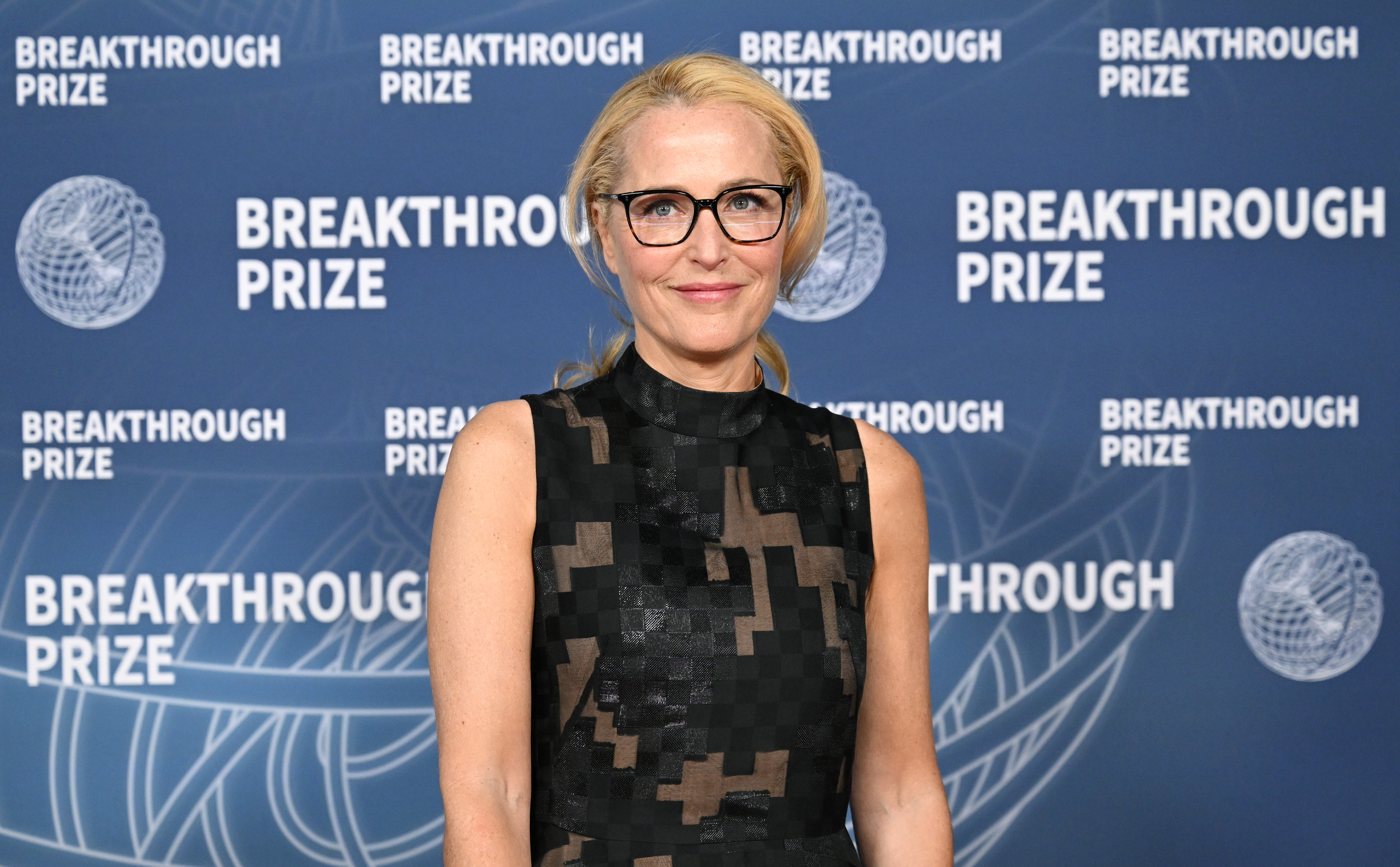 Gillian Anderson at The 11th Breakthrough Prize Ceremony held at Barker Hanger on April 05, 2025 in Santa Monica, California.