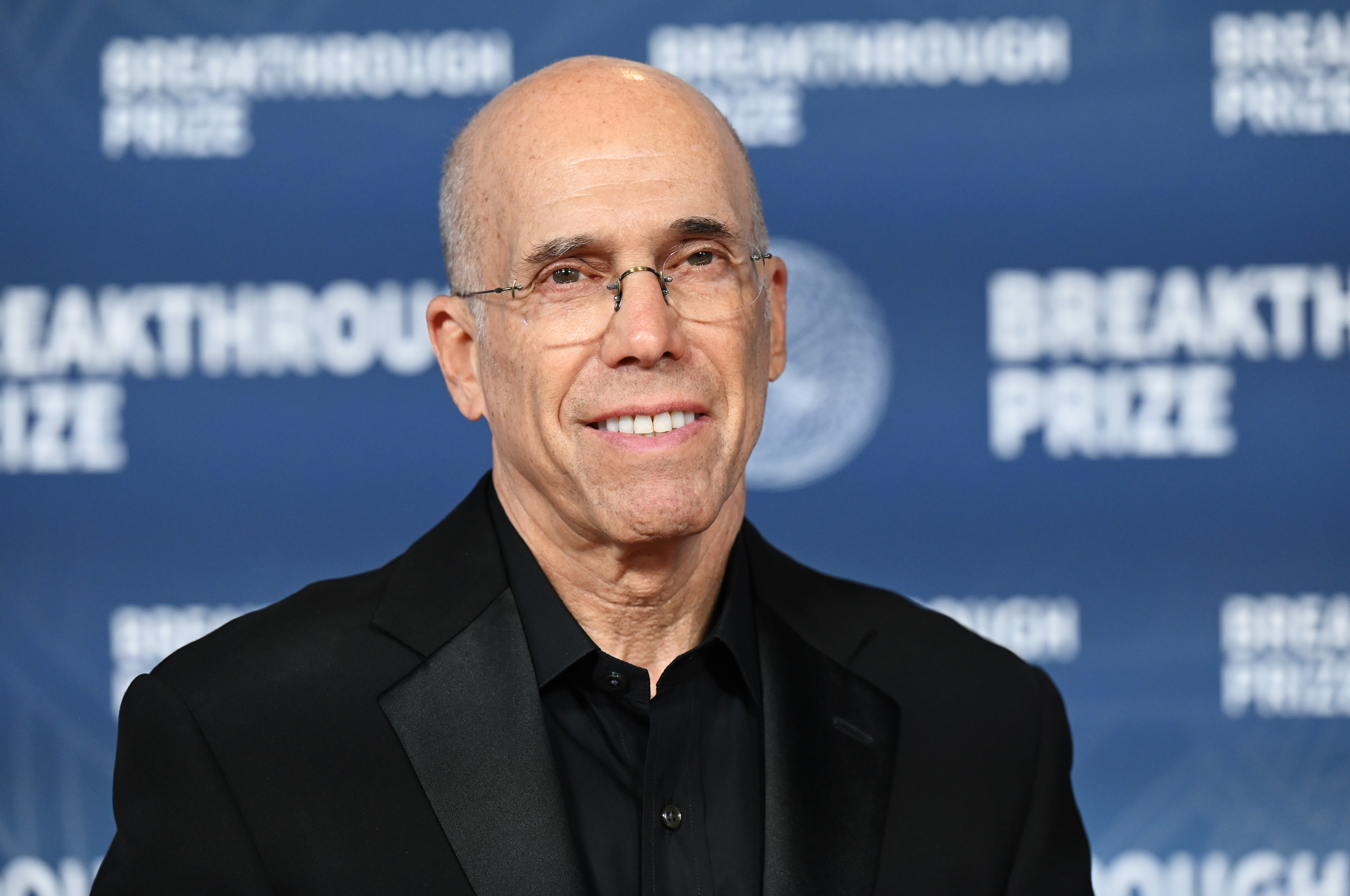 Jeffrey Katzenberg at The 11th Breakthrough Prize Ceremony held at Barker Hanger on April 05, 2025 in Santa Monica, California.
