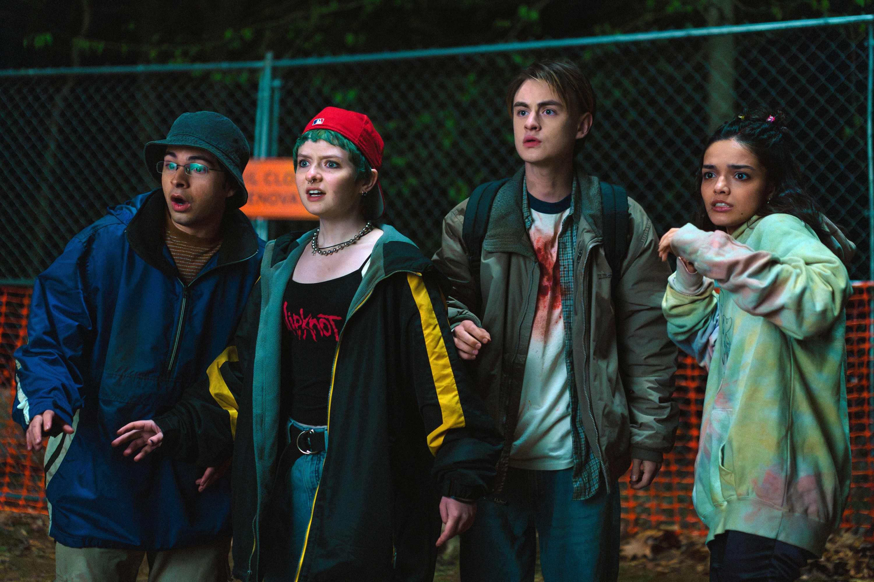 Y2K, from left: Daniel Zolghadri, Lachlan Watson, Jaeden Martell, Rachel Zegler, 2024. ph: Nicole Rivelli /© A24 / Courtesy Everett Collection