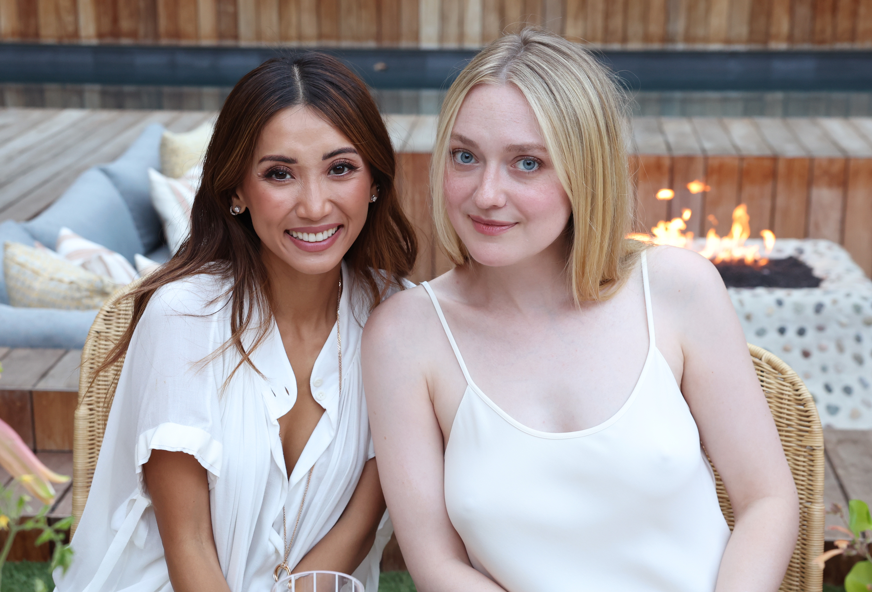 Brenda Song and Dakota Fanning