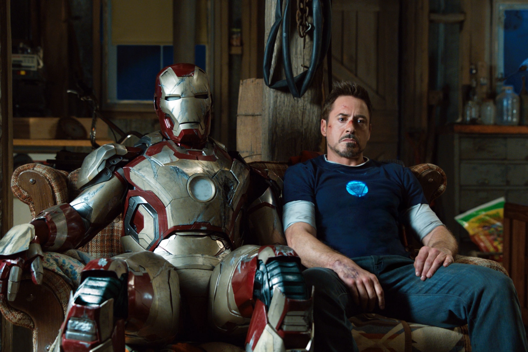 IRON MAN 3, Robert Downey Jr. as Iron Man, 2013. ph: Zade Rosenthal/©Walt Disney Pictures/courtesy Everett Collection