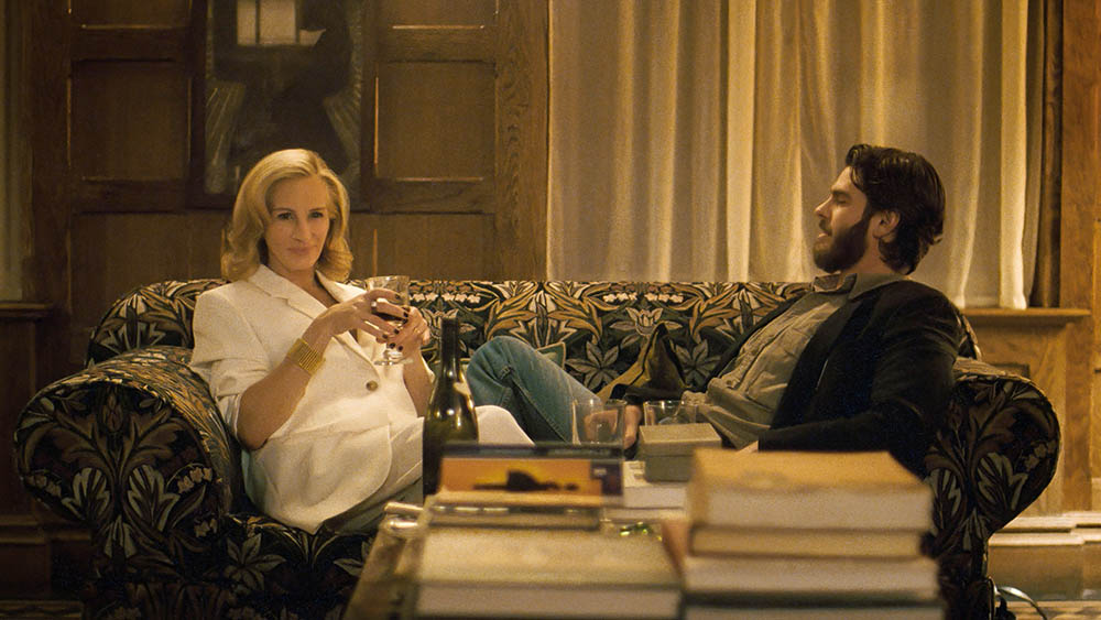 AFTER THE HUNT, from left: Julia Roberts, Andrew Garfield, 2025. © Amazon MGM Studios / Courtesy Everett Collection