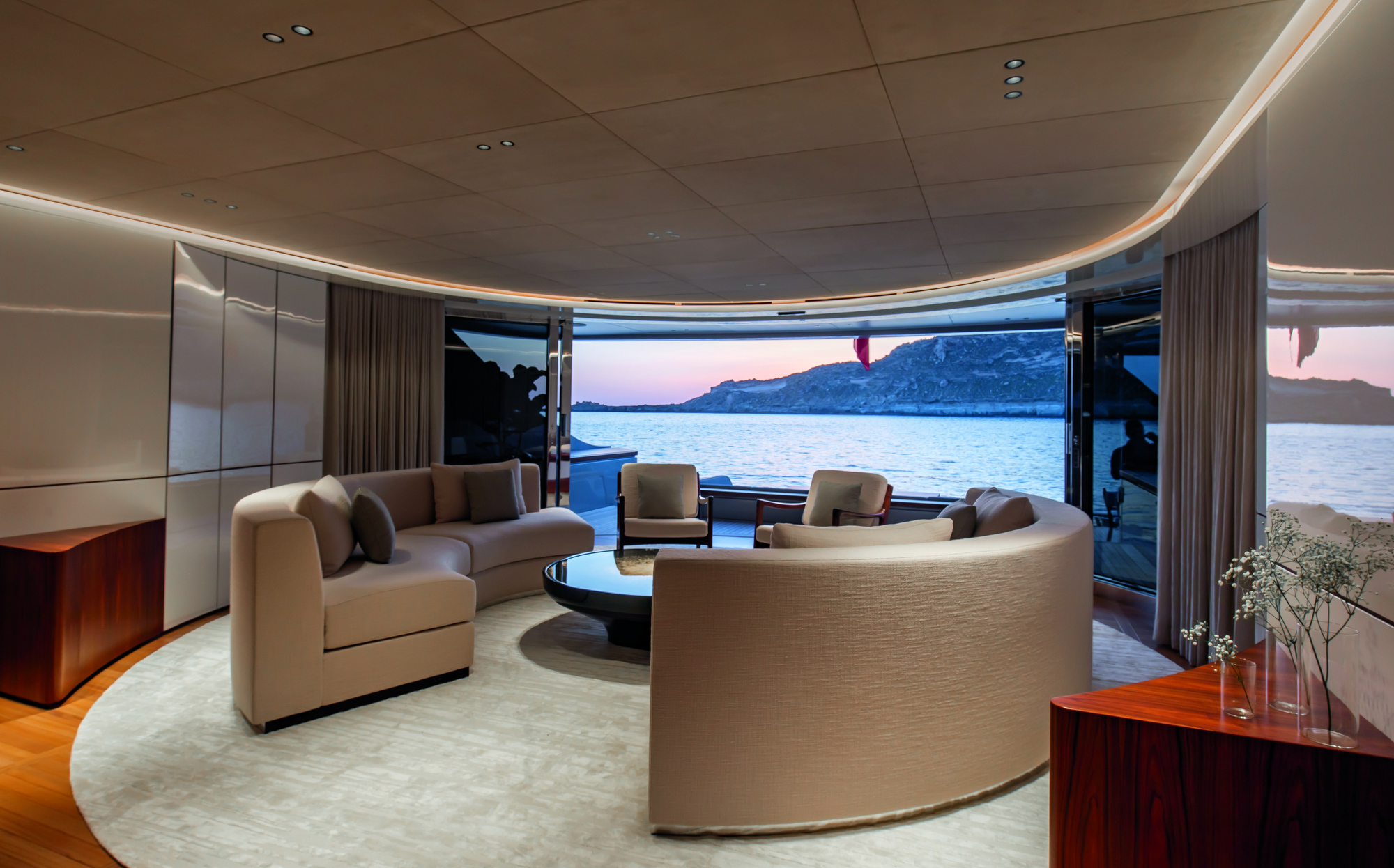 Benetti-built Oasis 40m yacht