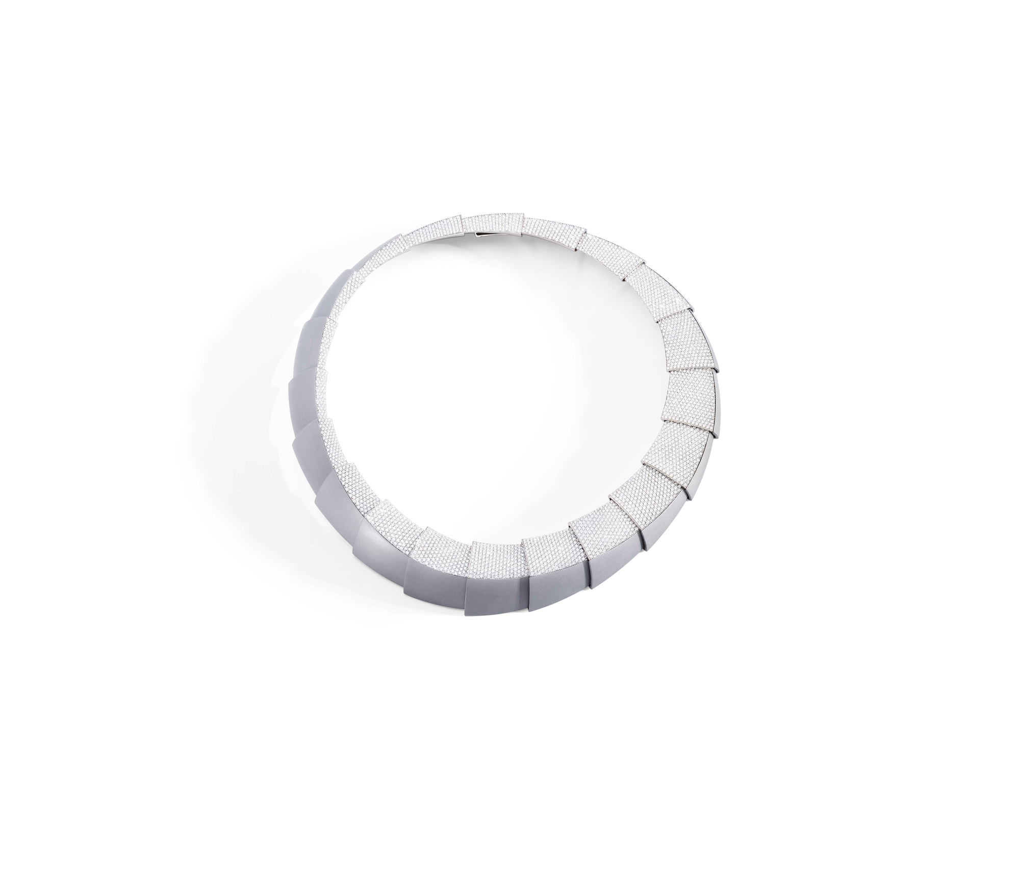 Vernier Ardis High Jewelry necklace aluminum and diamonds