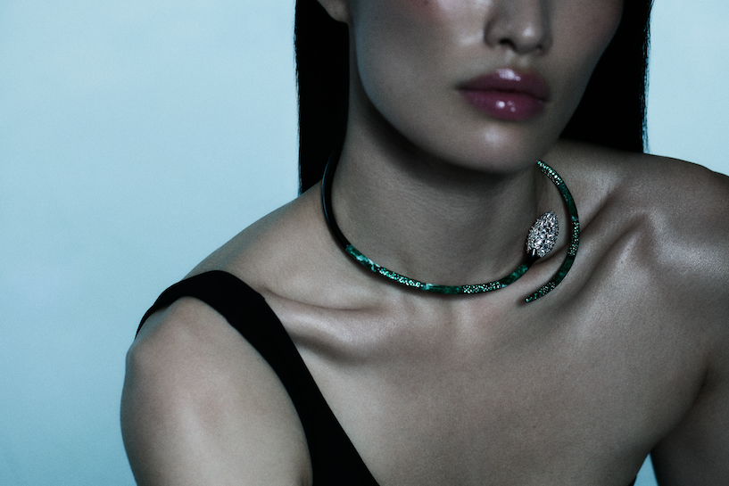DYNE by Sarah Ysabel Narici emerald, jadeit, white diamond torque necklace