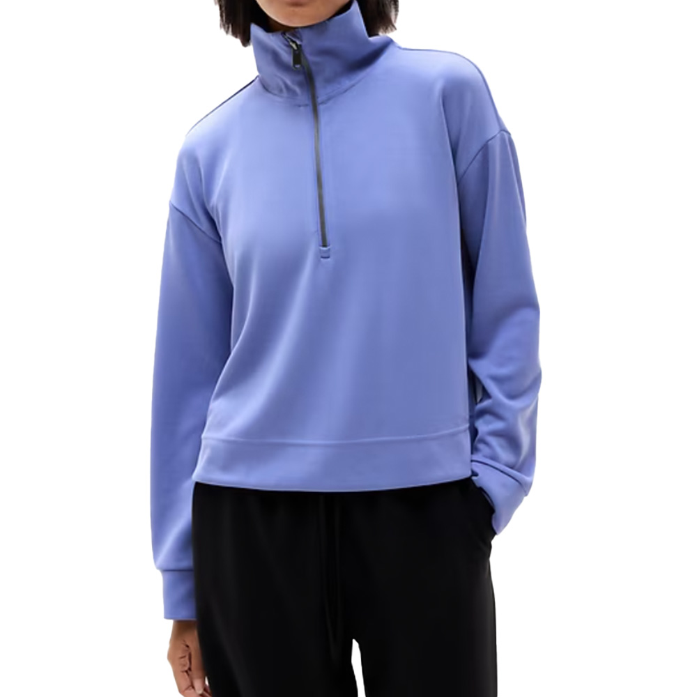 Athleta Holiday Sale 2025: Save 30% Off Leggings, Sports Bras, Tops